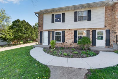 /international/us/207-n-brookwood-drive-mount-horeb-wi-110107855743/