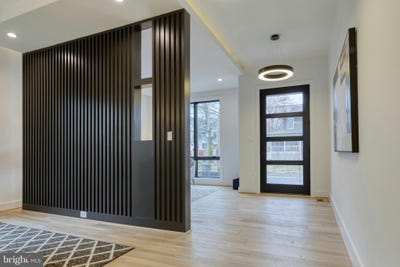 /international/us/6400-26th-street-n-arlington-va-110101063725/