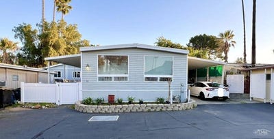 /international/us/13490-highway-8-business-lakeside-ca-110106303325/