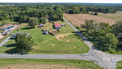 /international/us/5304-state-line-road-marshville-nc-110110220528/