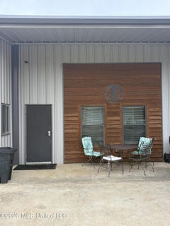 /international/us/106-aulenbrock-drive-lot-suite-c-canton-ms-110107961480/