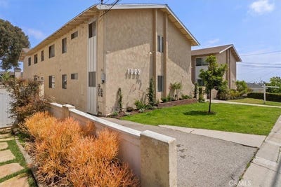 /international/us/1923-gates-redondo-beach-ca-110108198229/