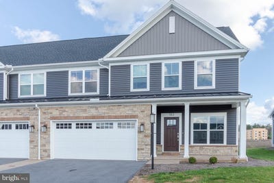 /international/us/183-aeropointe-lane-state-college-pa-110107462345/