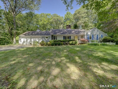 /international/us/15-cove-hill-road-essex-ct-110109232815/