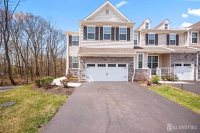 /international/us/2701-hayden-court-monroe-nj-110108468719/