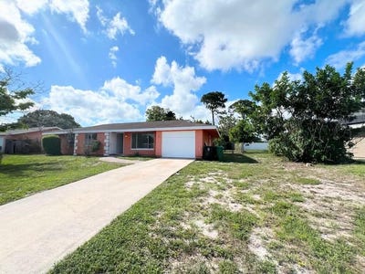 /international/us/311-sw-homeland-road-port-st-lucie-fl-110108389483/