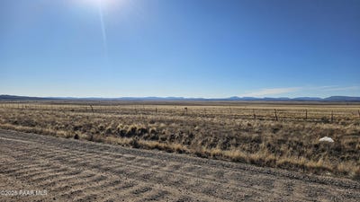/international/us/3971-w-limestone-drive-paulden-az-110096811720/