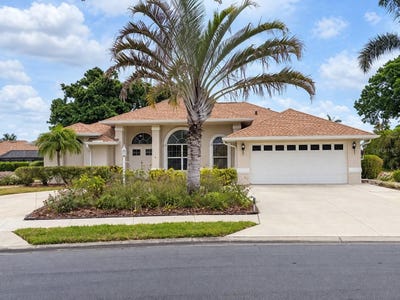 /international/us/393-vista-wood-drive-venice-fl-110120516649/