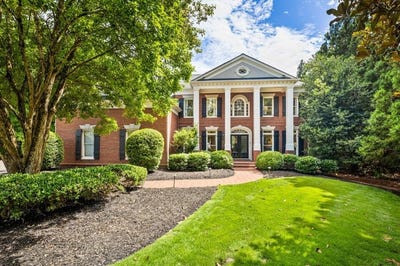 /international/us/330-white-columns-court-milton-ga-110100327090/