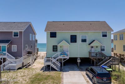 /international/us/2006-n-shore-drive-surf-city-nc-110099642495/