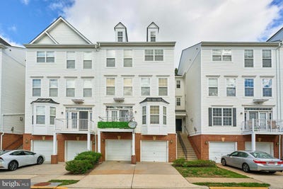 /international/us/13538-davinci-lane-herndon-va-110120560162/
