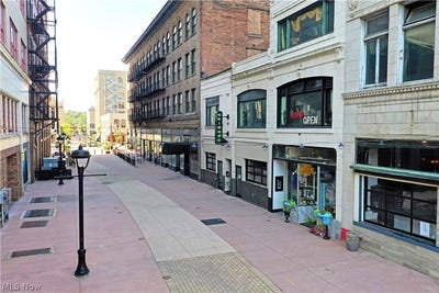 /international/us/24-n-phelps-street-youngstown-oh-110106441532/