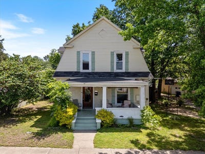 /international/us/411-n-broadway-street-siloam-springs-ar-110108092631/