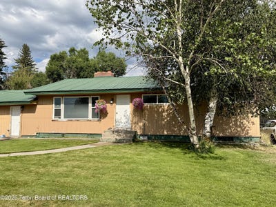 /international/us/425-lincoln-street-afton-wy-110109612191/