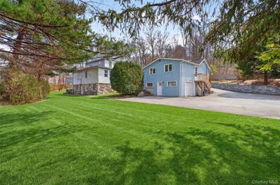/international/us/10-towners-road-carmel-ny-110107731314/
