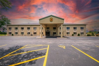 /international/us/1704-e-perry-street-port-clinton-oh-110108884000/