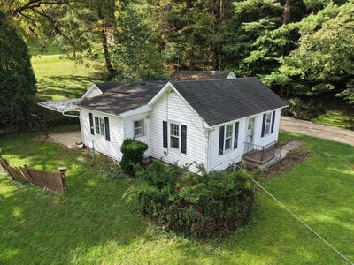 /international/us/651-county-road-2920-loudonville-oh-110120408940/