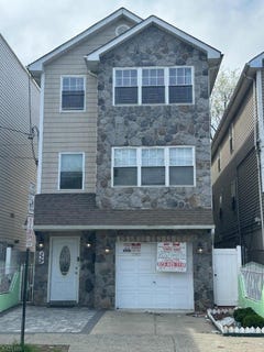 /international/us/578-e-23rd-st-paterson-city-nj-110107395865/