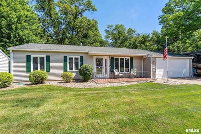 /international/us/941-33rd-avenue-east-moline-il-110100593534/