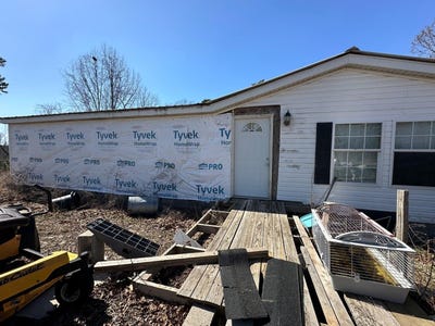 /international/us/231-jones-road-yellville-ar-110098258437/