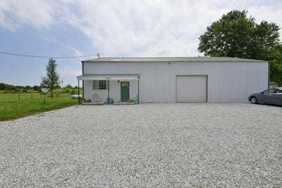 /international/us/4952-highway-f-bolivar-mo-110108493202/