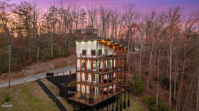 /international/us/611-ivy-road-gatlinburg-tn-110107031312/
