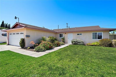 /international/us/9051-carnation-drive-westminster-ca-110108019653/