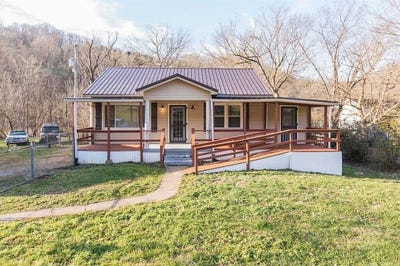 /international/us/2641-tates-creek-road-richmond-ky-110101499985/?lang=id