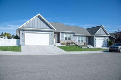 /international/us/2172-skyview-w-drive-sheridan-wy-110120535912/
