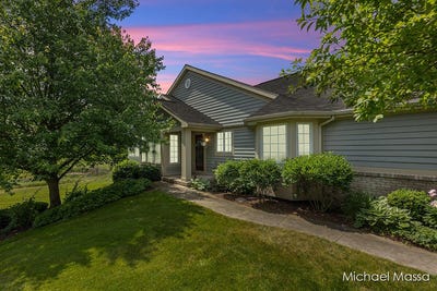 /international/us/7644-greenbrier-drive-ne-rockford-mi-110100329763/