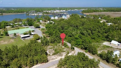 /international/us/1760-landing-st-carrabelle-fl-110110223058/
