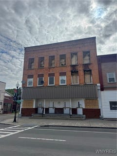 /international/us/94-n-main-street-warsaw-ny-110100336301/?lang=pt