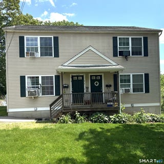 /international/us/151-153-golden-street-norwich-ct-110108177868/