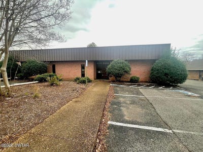 /international/us/240-carriage-house-drive-jackson-tn-110103721417/