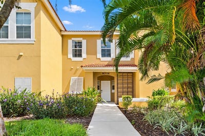 /international/us/8516-crystal-cove-loop-kissimmee-fl-110120409271/