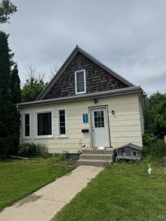 /international/us/807-4th-ave-ne-devils-lake-nd-110108705999/
