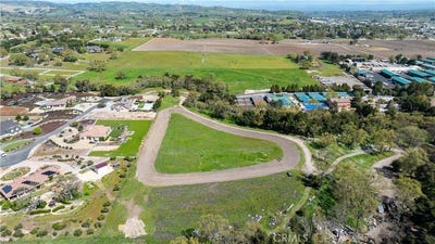 /international/us/8-championship-lane-templeton-ca-110098514248/