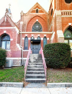 /international/us/1500-center-street-little-rock-ar-110106501159/