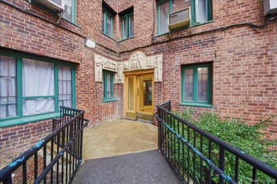 /international/us/1420-parkchester-road-bronx-ny-110106678912/