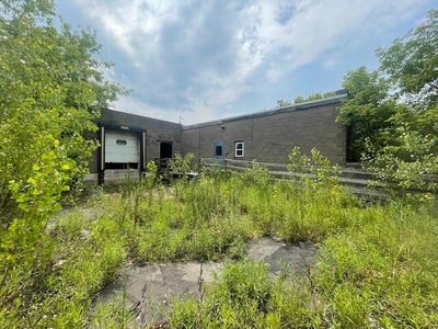 /international/us/25-locust-street-champlain-ny-110100940039/