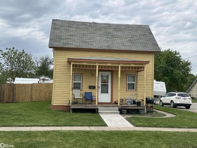 /international/us/311-s-elm-street-creston-ia-110107908967/