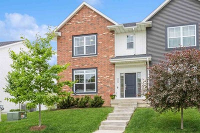 /international/us/4869-preston-iowacity-ia-110105309745/