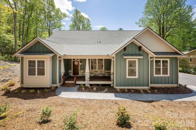 /international/us/634-hollybrook-drive-flat-rock-nc-110109563780/