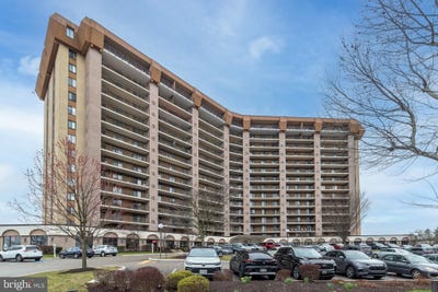 /international/us/10204-valley-forge-circle-king-of-prussia-pa-110106760572/