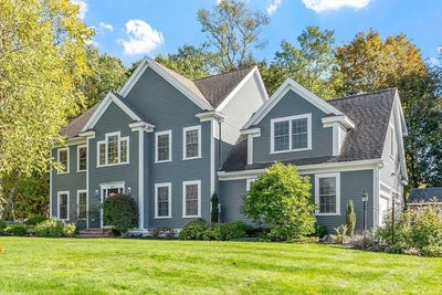 /international/us/27-garfield-ave-danvers-ma-110107664428/