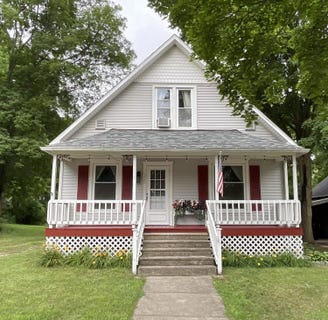 /international/us/126-east-street-olivet-mi-110101458477/?lang=id