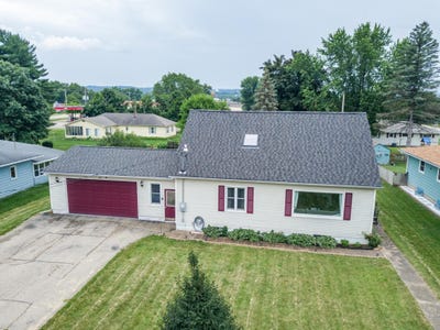 /international/us/817-jefferson-avenue-sparta-wi-110100852990/