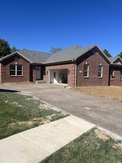 /international/us/1109-leawood-drive-frankfort-ky-110102443802/