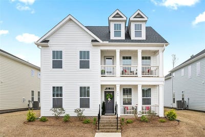 /international/us/144-founders-boulevard-central-sc-110098496063/