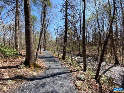 /international/us/38-creekside-cl-nellysford-va-110107056901/